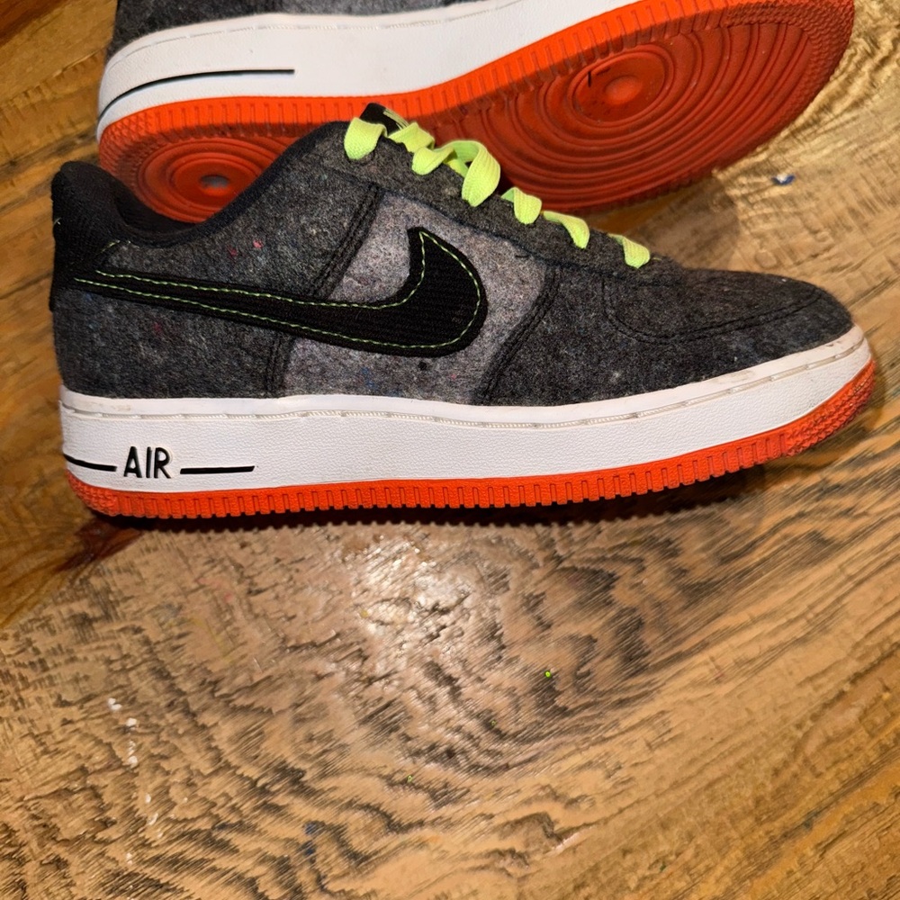 Nike Air Force 1 LV8 (GS) Black Green Halloween Youth Sz 3.5y